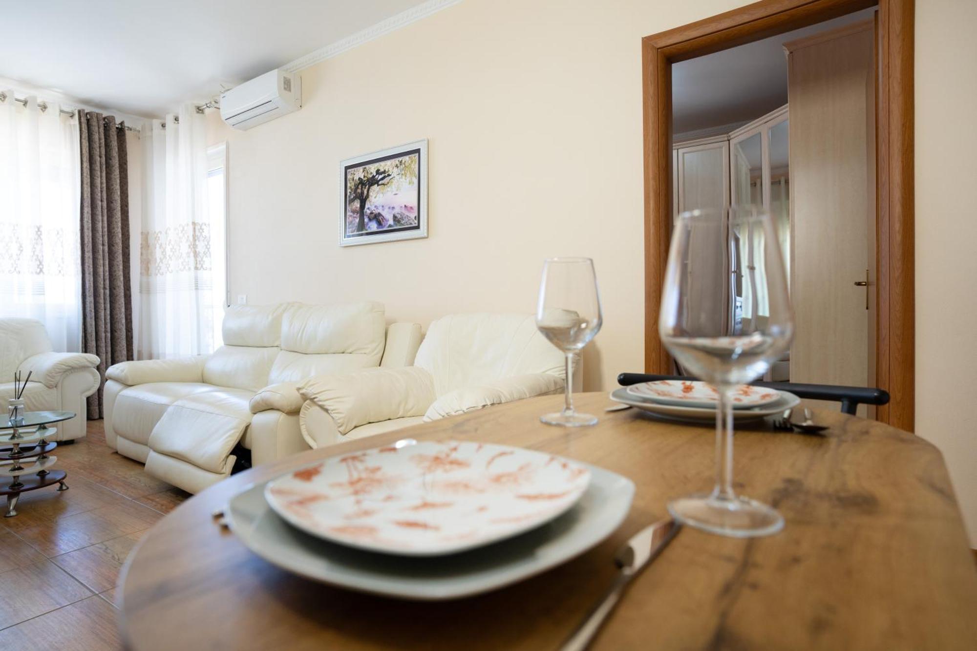 Sea View-Apartment On The Beach - Durrs2 Durrës Extérieur photo